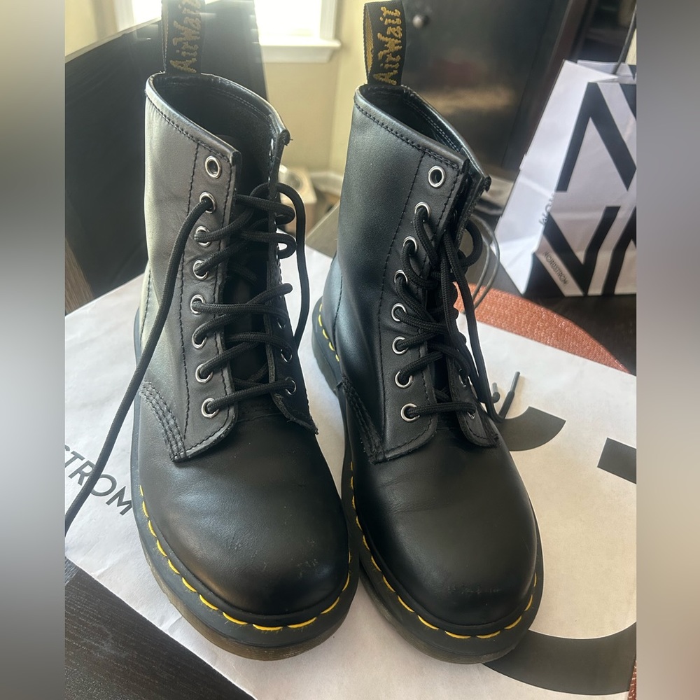 Doc Marten 1460 Lace up boots